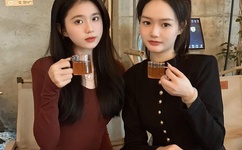 成人精品国产亚洲AV久久